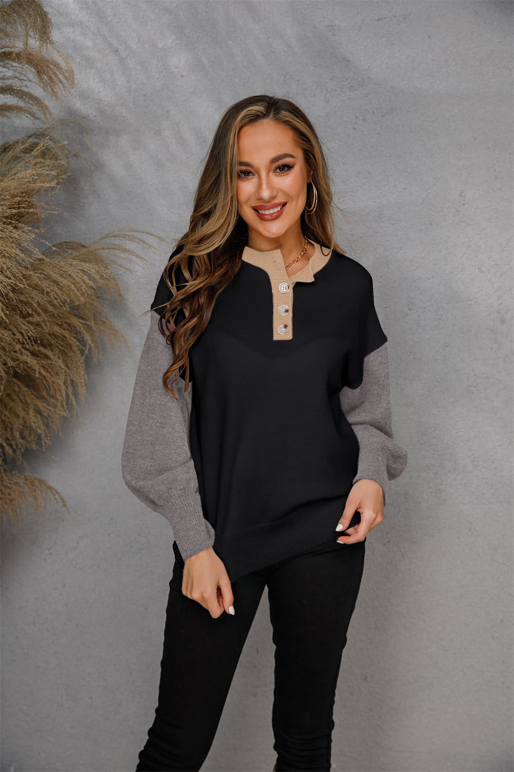 Angel Wings Round Neck Buttoned Knit Top