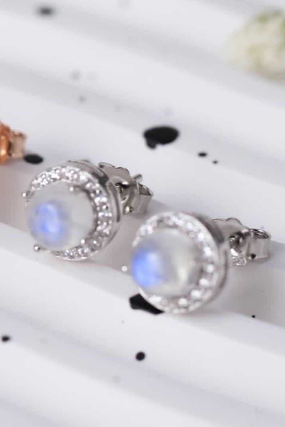 High Quality Natural Moonstone 925 Sterling Silver Stud Earrings