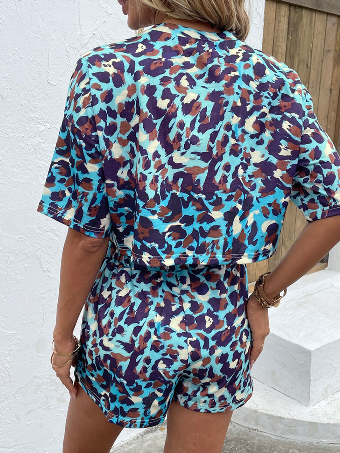 Shiny Printed Round Neck Half Sleeve Top and Shorts Set