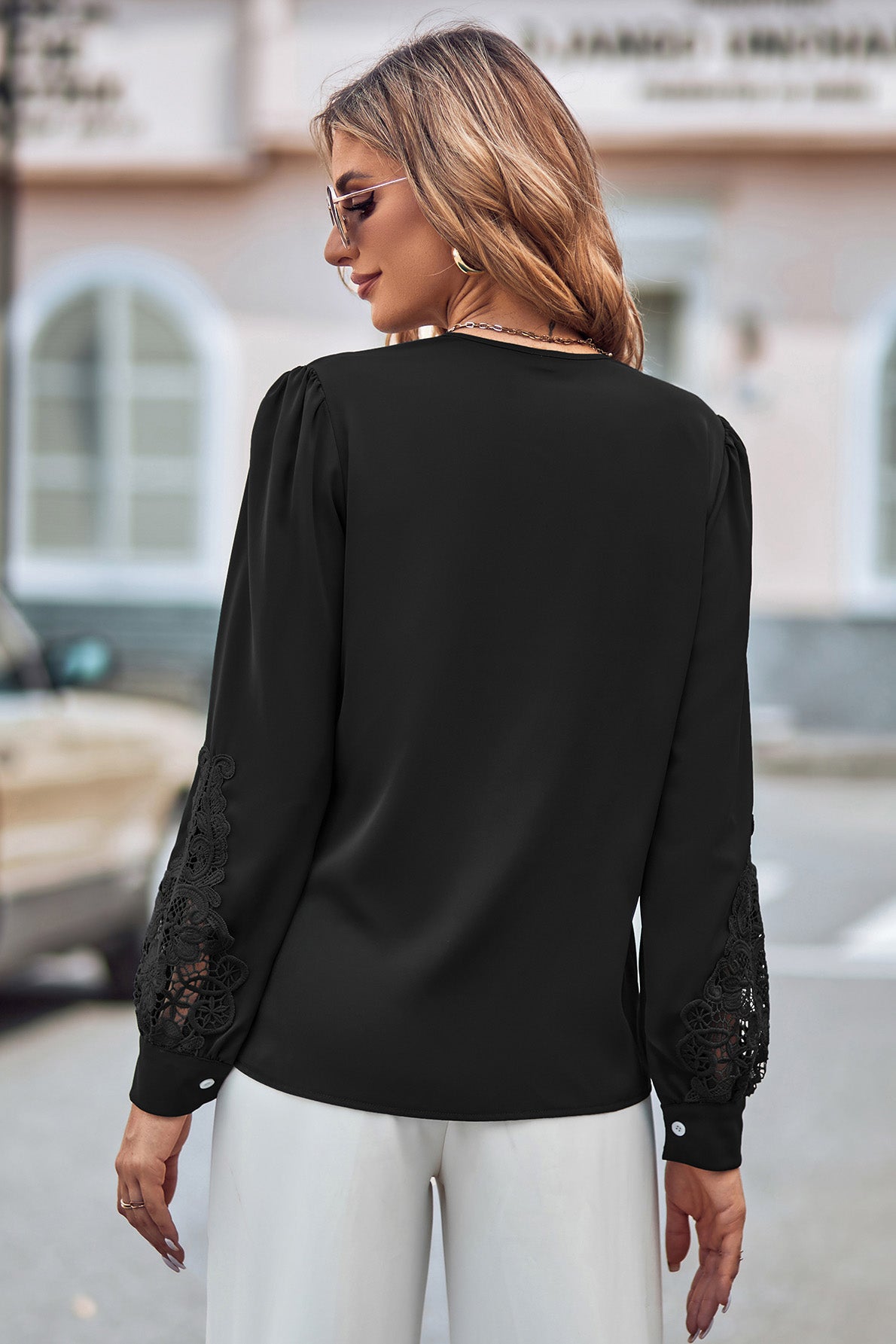 Spliced Lace V-Neck Puff Sleeve Shirt